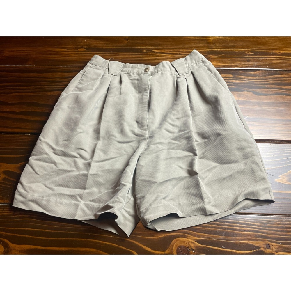 Line Up Shorts, Women's Size 10, Green, Vintage, Pleated, Pockets